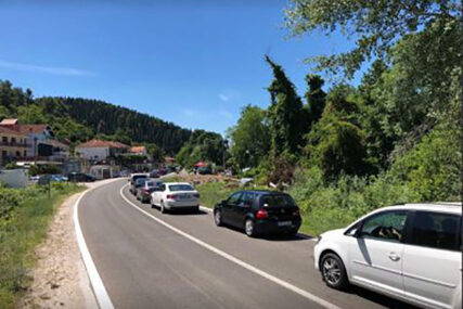 VOZAČI, NAORUŽAJTE SE STRPLJENJEM Pojačan saobraćaj na više graničnih prelaza u BiH