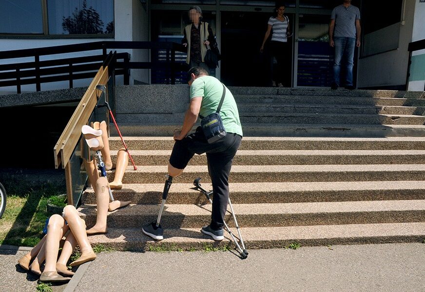 BORBA ZA OSNOVNA PRAVA KAO SIZIFOV POSAO Sa kakvim se problemima susreću osobe sa invaliditetom u BiH