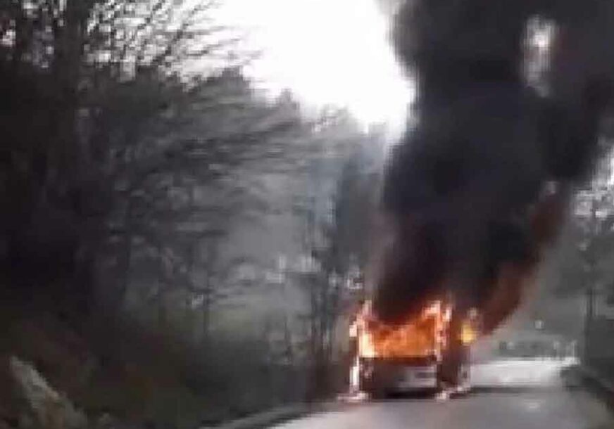Autobus iz Tetova se zapalio u blizini Dubrovnika, nema povrijeđenih