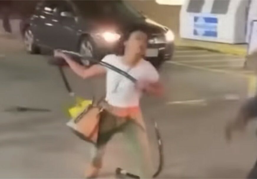 POTEZALA SE CRIJEVA OD GORIVA Brutalna tučna na benzinskoj pumpi zbog bizarnog razloga (VIDEO)
