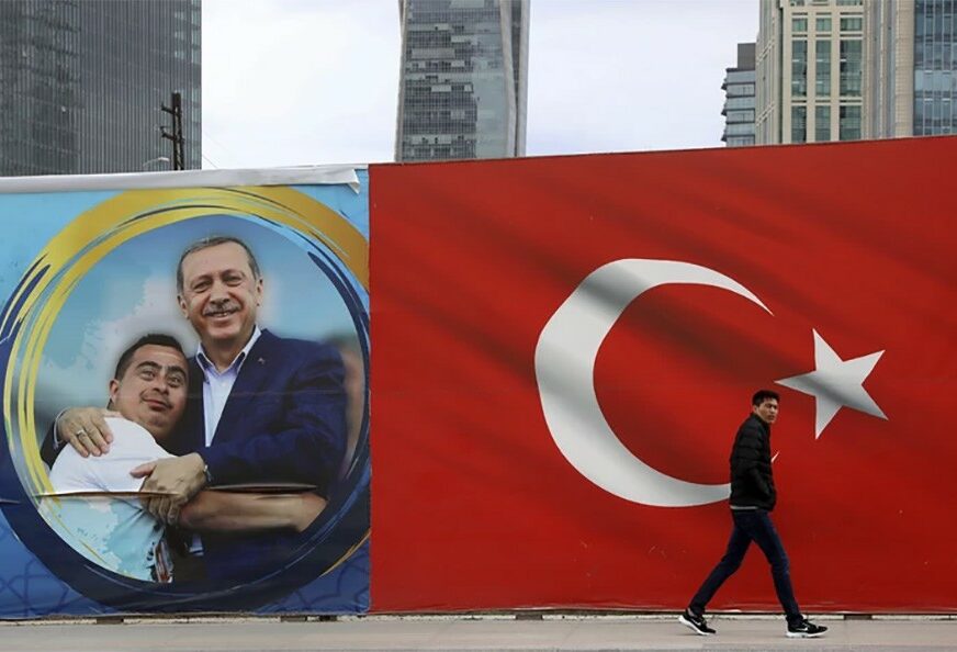 ERDOGAN PRED VELIKIM PORAZOM Ankara je "pala", primorski gradovi su protiv, u toku je BITKA ZA ISTANBUL