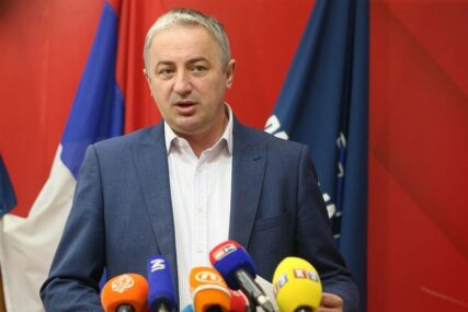 Borenović: Vladajuća koalicija blokira rad Parlamenta BiH