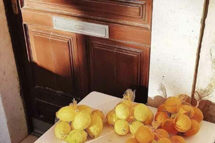 DOMIŠLJATO, ALI I HRABRO Oglas ovog prodavca voća postao HIT NA BALKANU (FOTO)