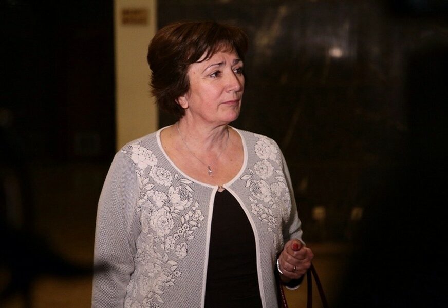 GUBITNIK DANA Zora Dujmović