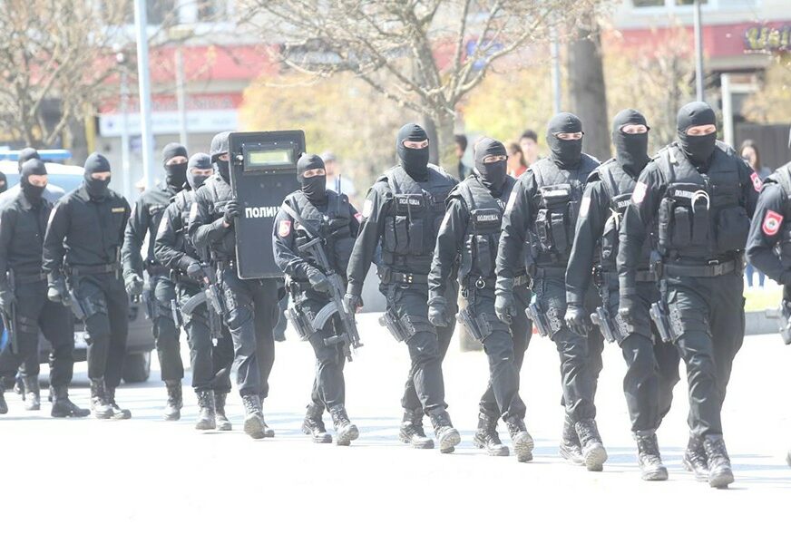 „GRAĐANIMA POTREBNA AUTONOMNA POLICIJA“ EU pomno prati dešavanja u Republici Srpskoj