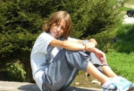 "Naučila sam da životarim" Danas je 14 godina od SAMOUBISTVA ALEKSE JANKOVIĆA, nesrećni dječak digao ruku na sebe zbog vršnjačkog nasilja, riječi njegove majke KIDAJU DUŠU
