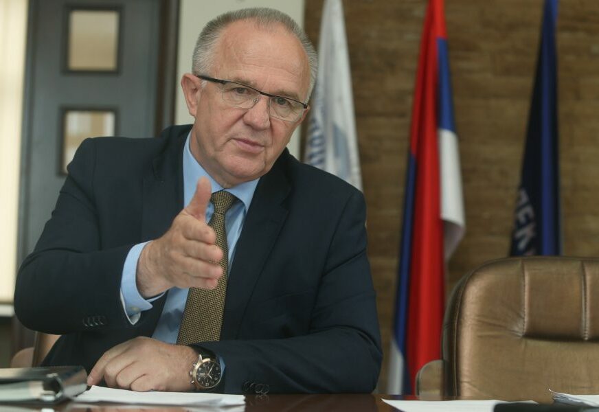 LIDER NDP PUŠTEN NA KUĆNO LIJEČENJE Dragan Čavić se uskoro vraća radnim obavezama