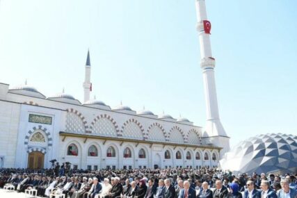 Na ceremoniji Izetbegović i Džaferović: Erdogan otvorio najveću tursku džamiju