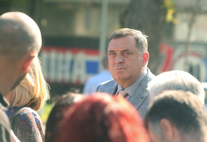 “NE ZANIMAJU ME NJEGOVI OSJEĆAJI” Dodik poručio da se slaže sa stavom Tačija da NE DOĐE