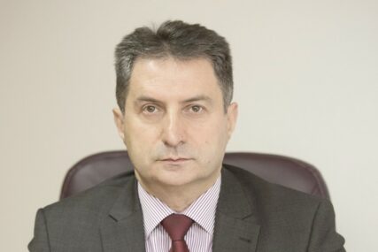 GUBITNIK DANA Radenko Laketić