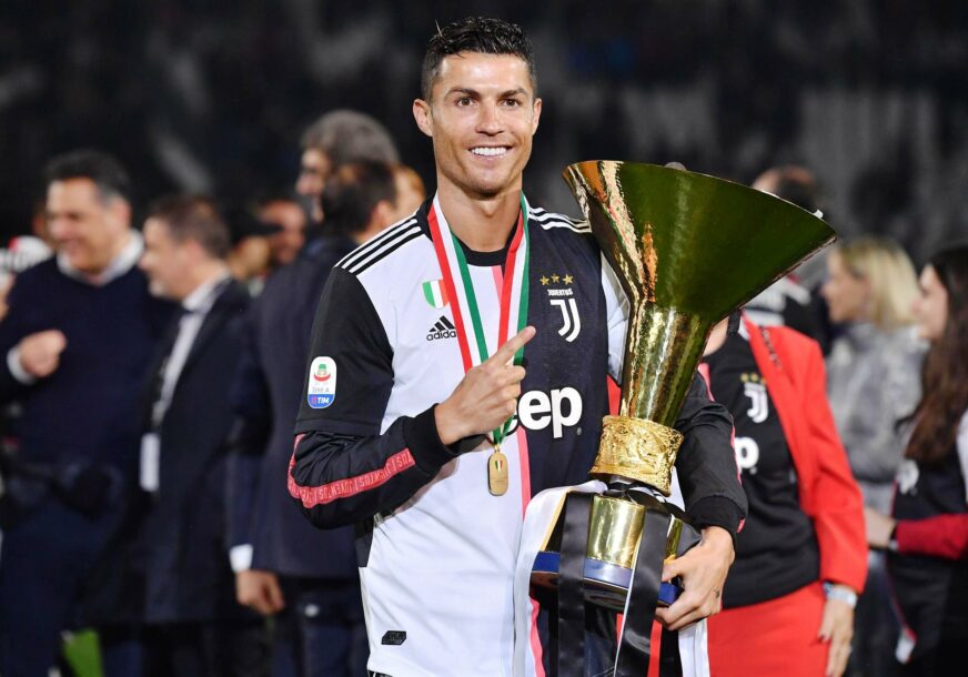NOVA TRANSFER BOMBA Ronaldo na stolu ima PONUDU IZ SNOVA, ali pita se i Juventus