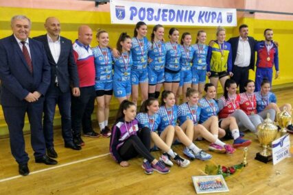 Rukometašice Dubice osvojile trofej pobjednika Kupa Republike Srpske
