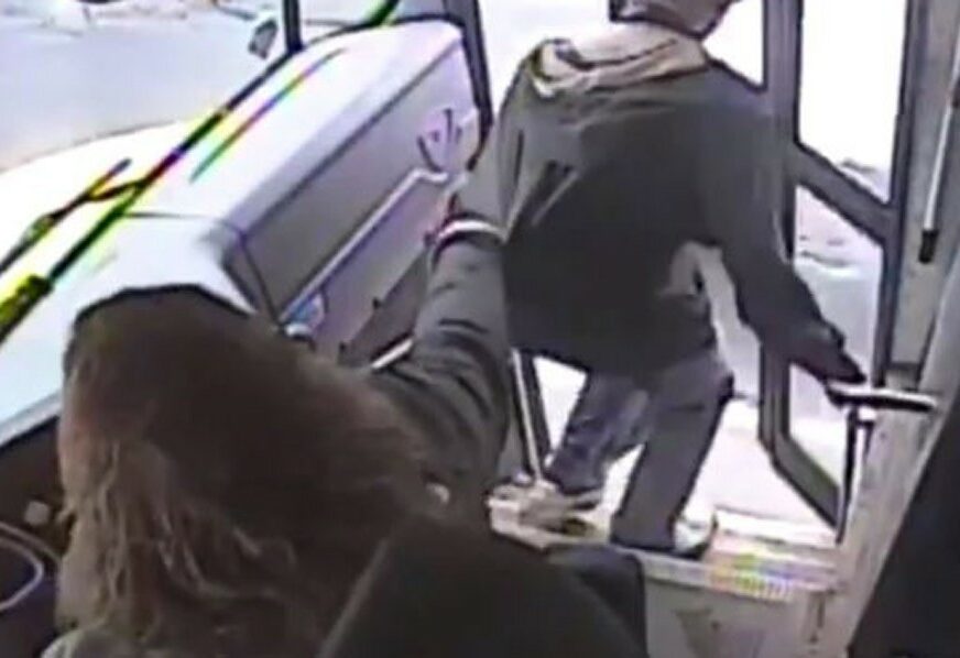 SPRIJEČILA TRAGEDIJU Heroina iz Njujorka vozeći autobus SPASILA UČENIKA (VIDEO)