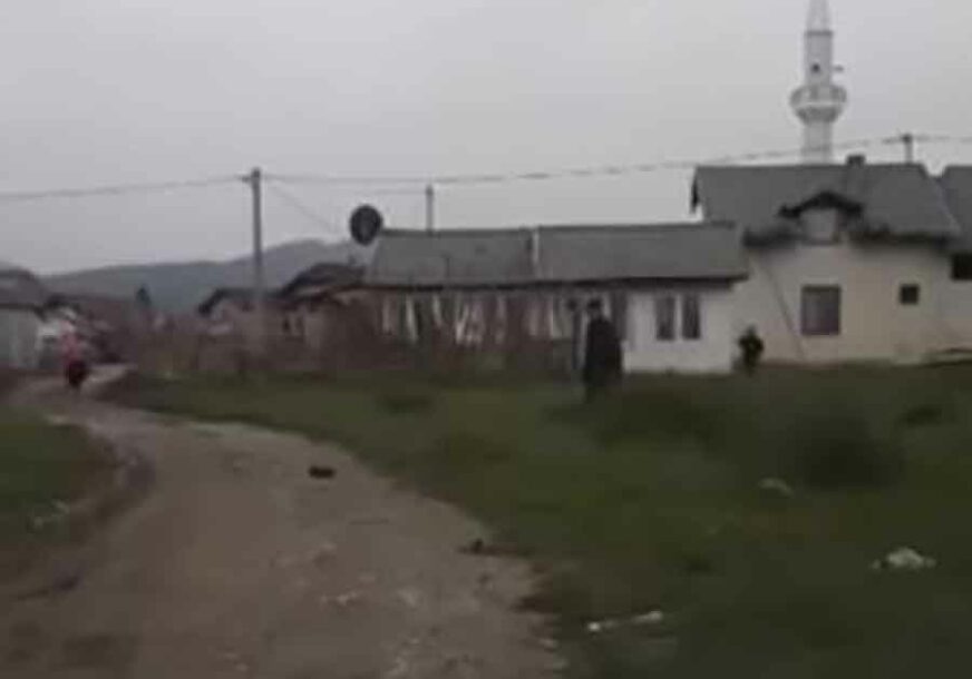 STRAVIČAN VIDEO Brčko u šoku, romska djeca KAMENUJU STARCA