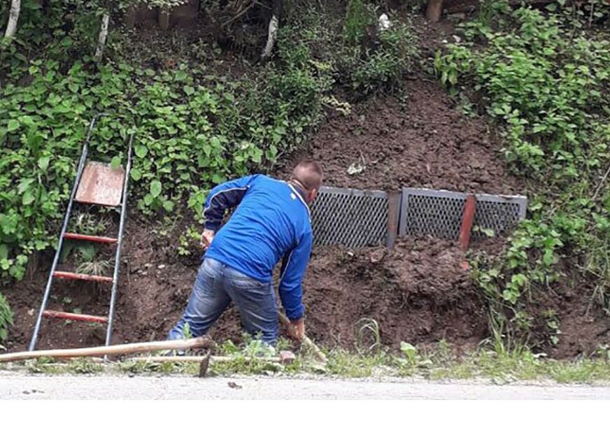 "PLAŠIM SE KLIZIŠTA, OSTAĆU BEZ KUĆE" Nakon poplava mještane Prijedora čekaju novi problemi
