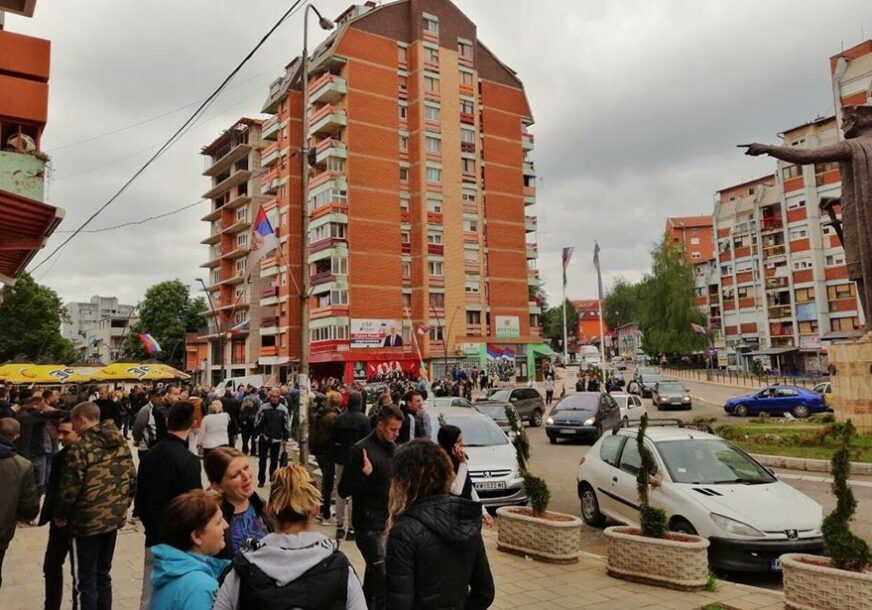 REAKCIJA NA BRUTALNU AKCIJU ROSU Sutra protest u sjevernoj Kosovskoj Mitrovici