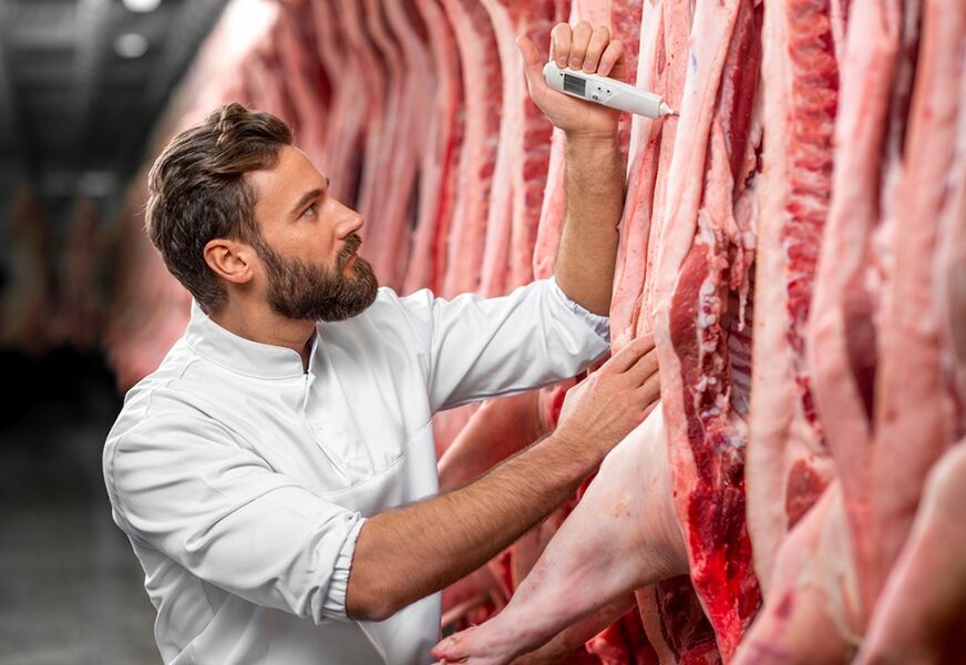 LAKO JE PRODATI ŠNICLE, ALI KAKO SE RIJEŠITI PAPAKA Nova prepreka za izvoz mesa u Evropsku uniju