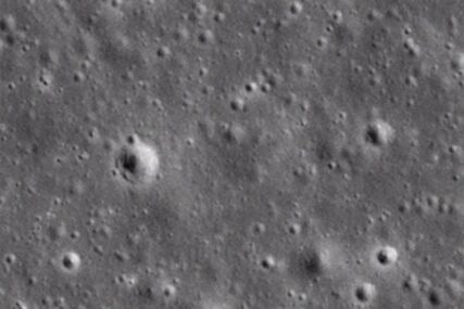 "UOČENA TAMNA MRLJA" NASA objavila fotografije poslije pada landera na Mjesec (VIDEO)