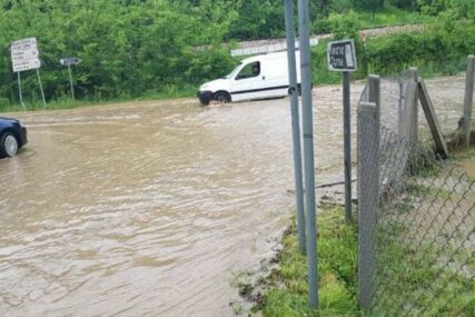 OBRATITE PAŽNJU Ovi putni pravci su blokirani zbog poplava i odrona
