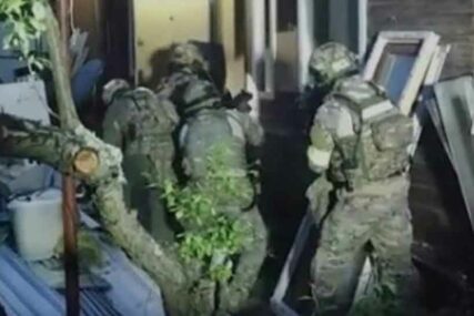 PUCNJAVA U PRIVATNOJ KUĆI Ruski specijalci ekspresno likvidirali teroriste (VIDEO)