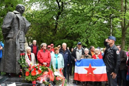 DAN KADA JE CIJELA JUGOSLAVIJA PLAKALA U Sarajevu obilježena 39. godišnjica Titove smrti