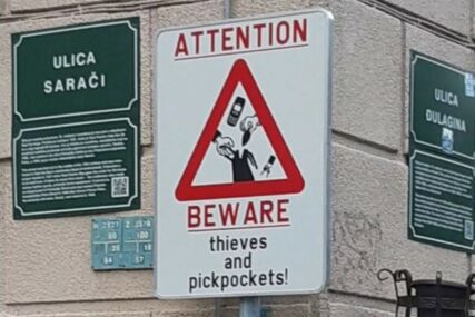 PREVENCIJA U ulici u Sarajevu postavljen znak koji upozorava na lopove i džeparoše
