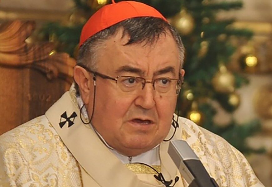 Puljić predvodio misu: "Božić je ono što vjernici dožive u srcu"