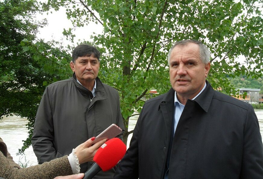 Višković u Kozarskoj Dubici: Povoljnija situacija u područjima ugroženim poplavama