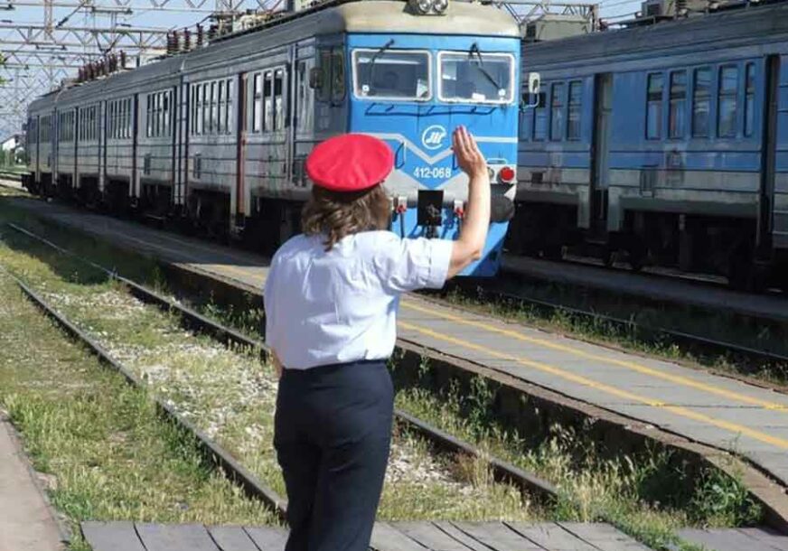 I ČEKANJE SE ISPLATI Putnici u Srbiji mogu da NAPLATE svaki minut kašnjena voza