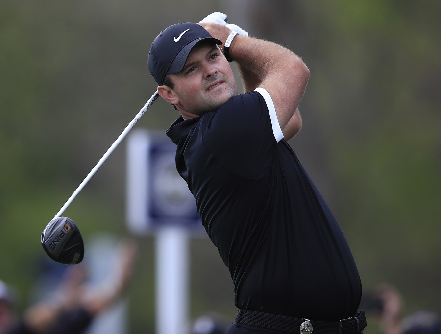 POPUSTILI ŽIVCI Golfer izveo loš udarac, pa bijes iskalio na palici (VIDEO)