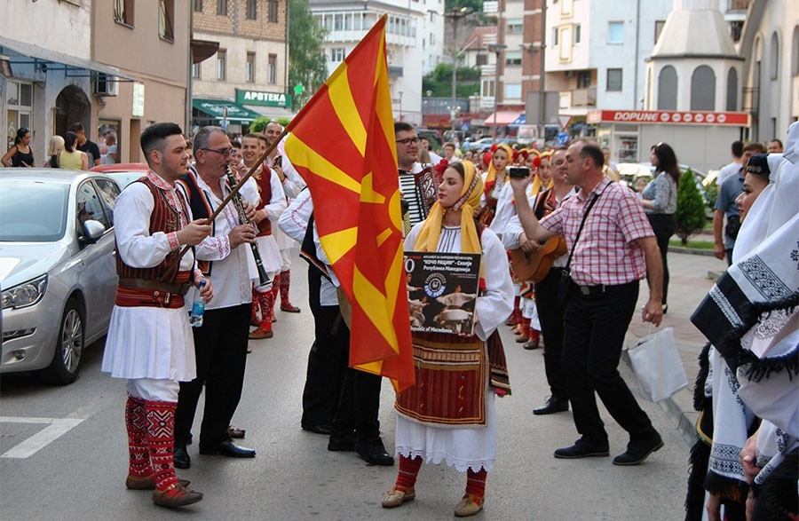 VIDOVDANSKI SABOR U ZVORNIKU Gradom prošetalo oko 300 fokloraša iz Srbije, Srpske i Sjeverne Makedonije