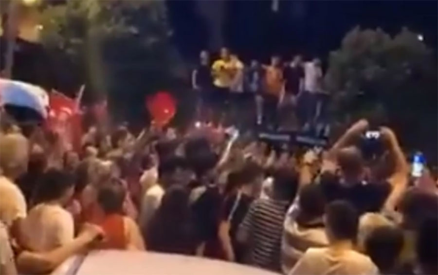 "JUTRO JE" Erdoganov poraz u Istanbulu slavio se uz HIT SA OVIH PROSTORA (VIDEO)