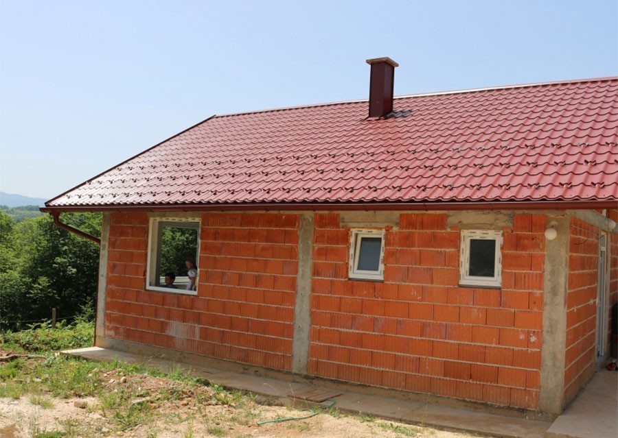 PROGRAM STAMBENOG ZBRINJAVANJA Obnova i gradnja kuća za 85 PORODICA iz Srpske