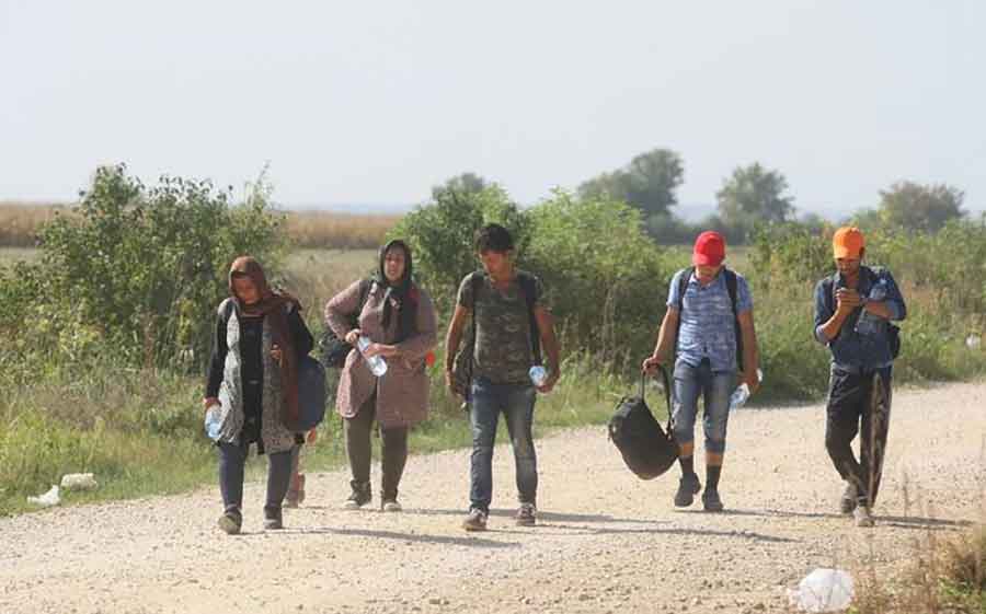 POKUŠALI NA ČETIRI PRELAZA Spriječeno 183 migranta da ilegalno pređu granicu