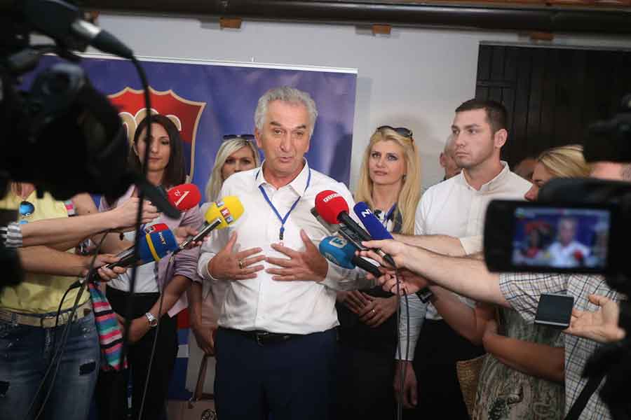 “BILA JE TO DEMOKRATSKA UTAKMICA” Šarović želi SDS koji će biti KLJUČNA politička opcija
