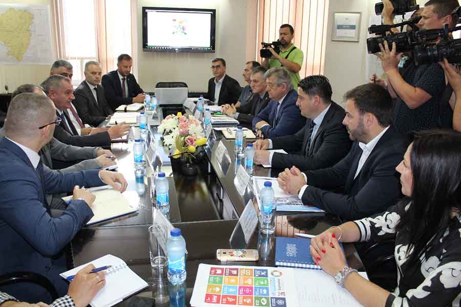 Vlada i Grad Bijeljina zajedno da rade na razvojnim projektima (FOTO)