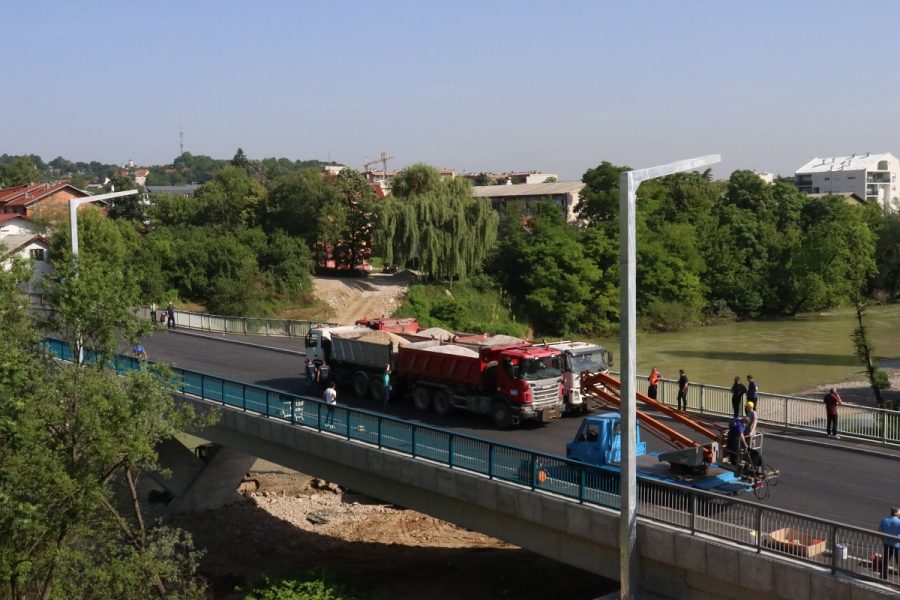 IZDRŽAO TERET OD 120 TONA Novi Zeleni most prošao TEST OPTEREĆENJA