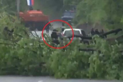 UHAPŠEN I PRETUČEN Objavljen snimak kako ROSU brutalno napada Rusa na Kosovu