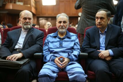 PIŠTOLJEM UBIO SUPRUGU Bivši gradonačelnik Teherana osuđen na SMTRNU KAZNU