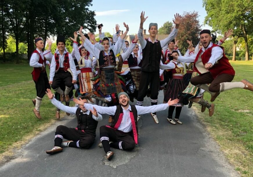 KUDM ,,Bosiljak” predstavili Evropu na Svjetskom festivalu folklora