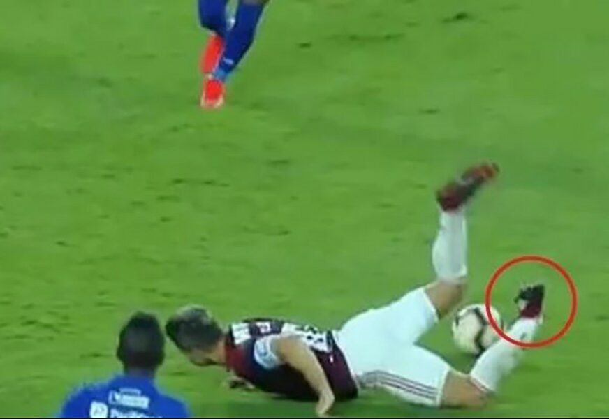 STRAVIČAN LOM NOGE Užasna povreda brazilskog majstora (UZNEMIRUJUĆI VIDEO)