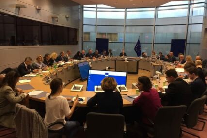 MEKTIĆ U BRISELU Evropska komisija spremna da pomogne BiH u vezi migranata