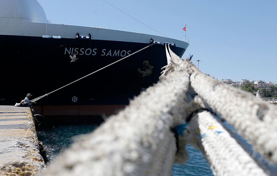 TRAŽE POVEĆANJE PLATA Mornari u Grčkoj štrajkuju, blokirani stanovnici i turisti