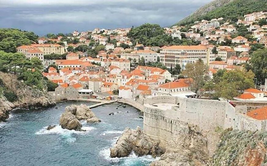 “SKUPO I PRLJAVO” Turisti nezadovoljni uslugama u Hrvatskoj