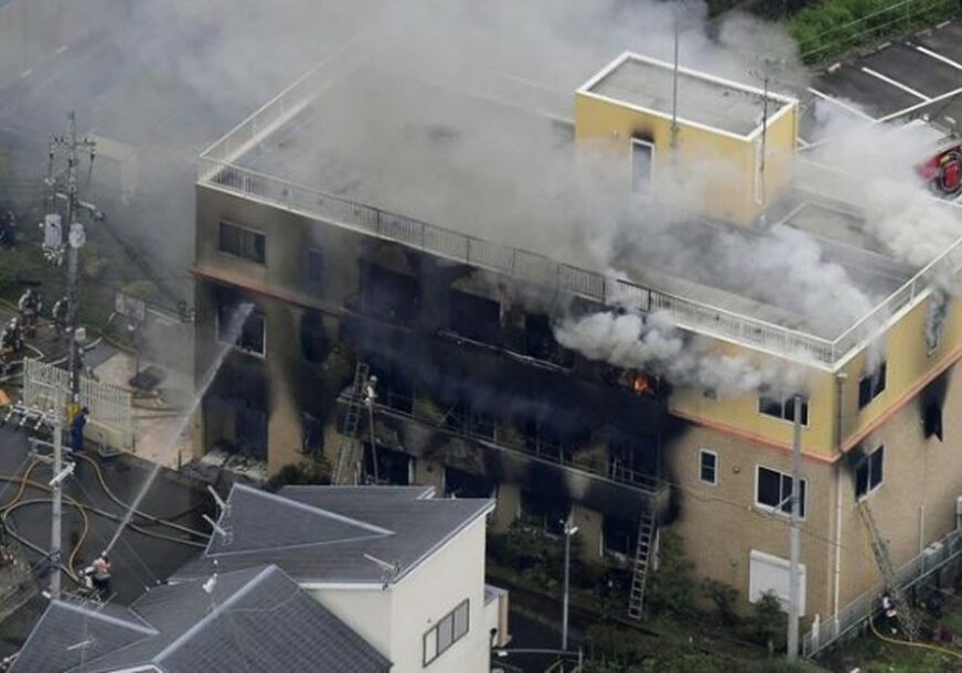 TRAGEDIJA U JAPANU Muškarac zapalio studio za animaciju, ima ŽRTAVA (FOTO)