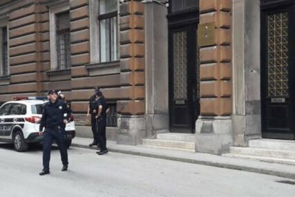 UZBUNA PO KO ZNA KOJI PUT Evakuisana zgrada Kantonalnog suda u Sarajevu zbog nove dojave o BOMBI