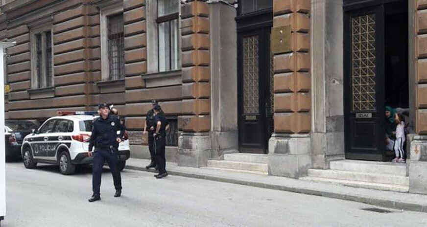 UZBUNA PO KO ZNA KOJI PUT Evakuisana zgrada Kantonalnog suda u Sarajevu zbog nove dojave o BOMBI