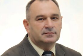 (FOTO) "Ostaće upamćen po dosljednosti i čestitosti" Preminuo Tomo Nagradić, jedan od OSNIVAČA PDP