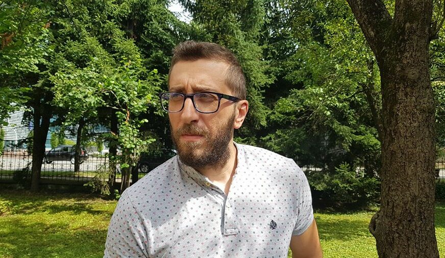 NALOGODAVCI I MOTIV I DALJE NEPOZNATI Godišnjica od napada na novinara Vladimira Kovačevića