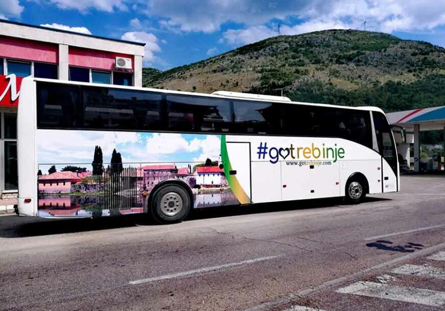 PROMOCIJA JUGA SRPSKE Dva autobusa UKRAŠENA prepoznatljivim motivima Trebinja
